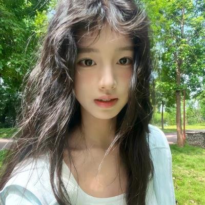 死亡女孩的夏天海报